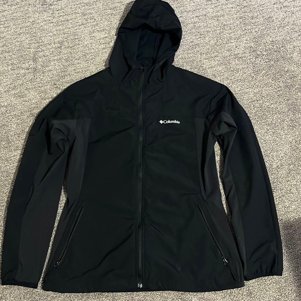Columbia Women’s Light Black Jacket